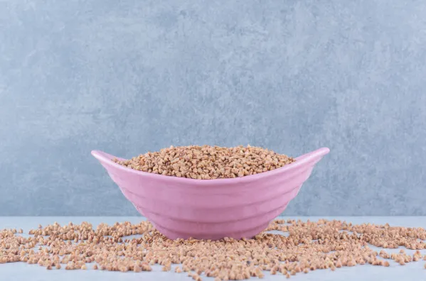 Arena para gatos biodegradable recipiente rosa_Biodegradable cat litter
